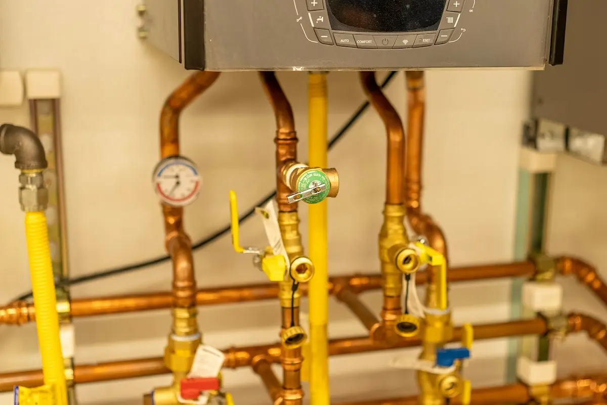 Licensed technician providing Emergency Plumbing for a homeowner in Calabasas